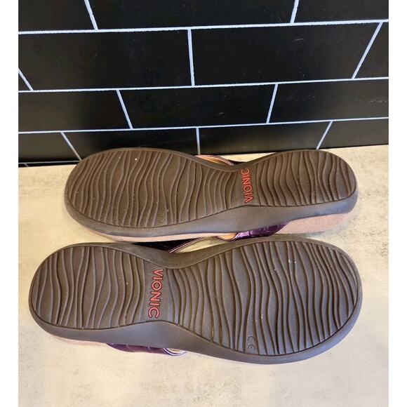 Vionic Women's Dillon Croc Toe Post Metallic Purple | 7 Supportive Sandals EUC - Picture 8 of 9